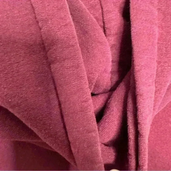 Gildan Hockey Mom Hoodie Burgundy Size Medium - Picture 12 of 16